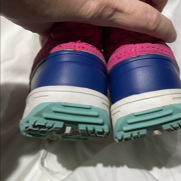 Carters 11 pink blue snow boots worn once - Picture 10 of 11